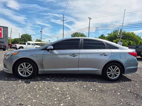 Used 2016 Hyundai Sonata SE FWD image 1