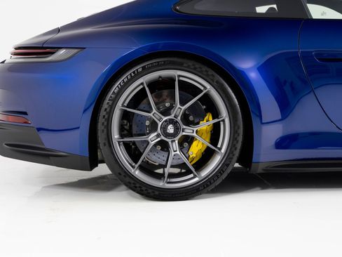 Used 2022 Porsche 911 GT3 image 12