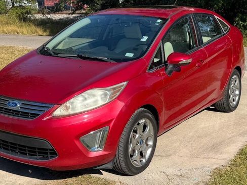 Used 2012 Ford Fiesta SEL image 3