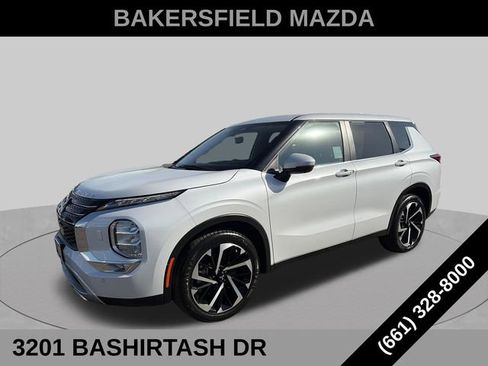 Used 2024 Mitsubishi Outlander SE AWD/4WD image 1