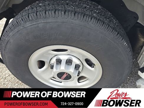 Used 2024 GMC Savana 2500 w/ Driver Convenience Package image 9