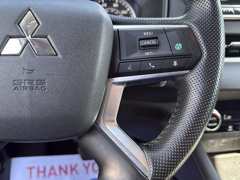 Used 2024 Mitsubishi Outlander SE Black Edition AWD/4WD image 17