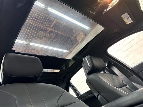 Used 2023 BMW i7 xDrive60 AWD/4WD image 24