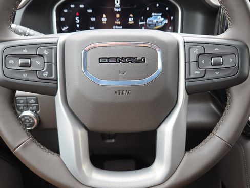 New 2026 GMC Sierra 3500 Denali w/ Denali Reserve Package AWD/4WD image 28