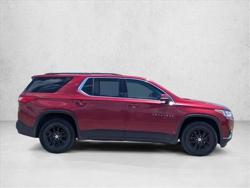 Used 2020 Chevrolet Traverse LT FWD image 4