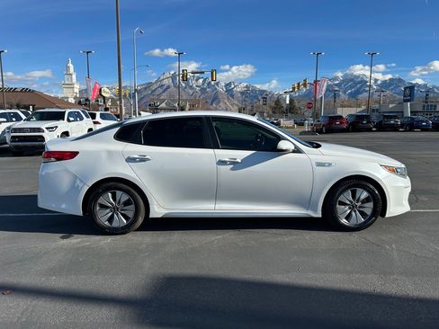 Used 2017 Kia Optima Premium image 6