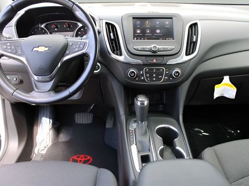 Used 2020 Chevrolet Equinox LT AWD/4WD image 9