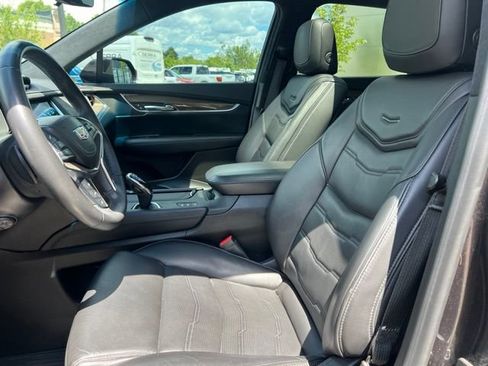 Used 2018 Cadillac XT5 Platinum w/ Driver Assist Package AWD/4WD image 20