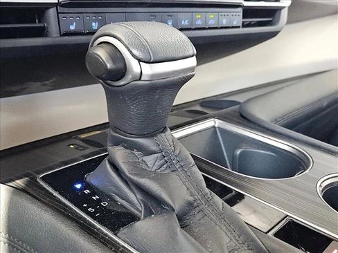 Used 2021 Toyota Sienna Platinum image 12