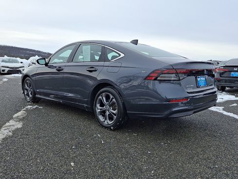 Used 2023 Honda Accord EX image 4