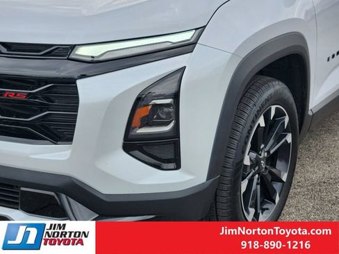 Used 2026 Chevrolet Equinox RS AWD/4WD image 10