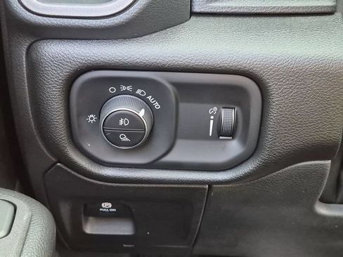 New 2026 RAM 1500 Express AWD/4WD image 18