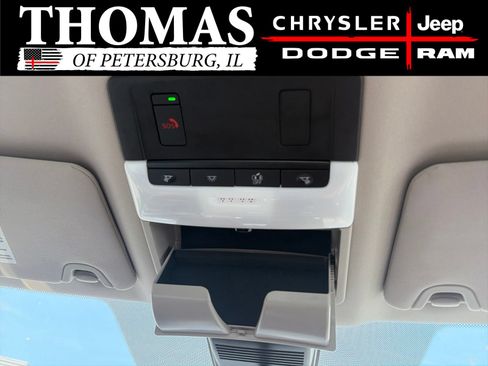 Used 2025 Nissan Altima 2.5 SV FWD image 21