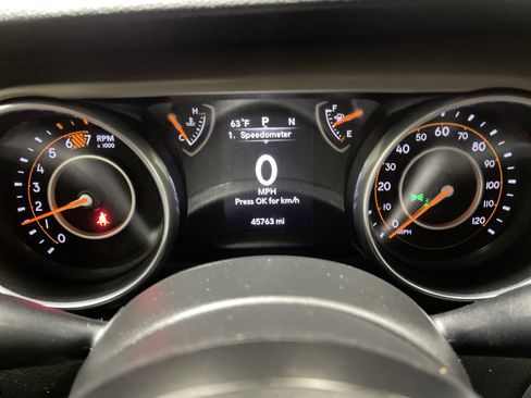 Used 2018 Jeep Wrangler Unlimited Sport S AWD/4WD image 32