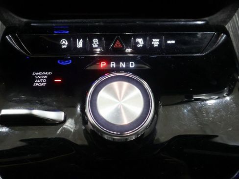 Used 2023 Jeep Wagoneer Series II image 33