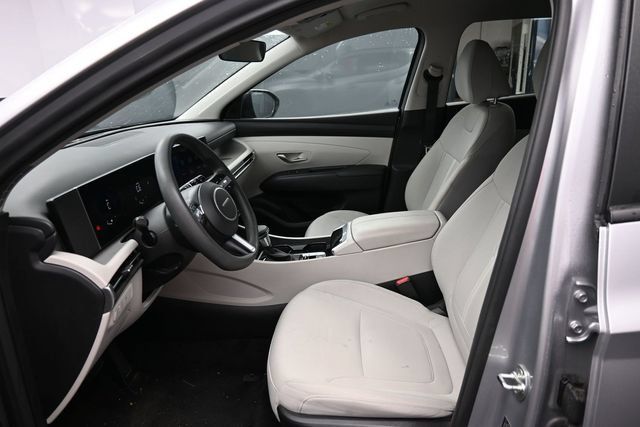 Used 2025 Hyundai Tucson SEL AWD/4WD image 17