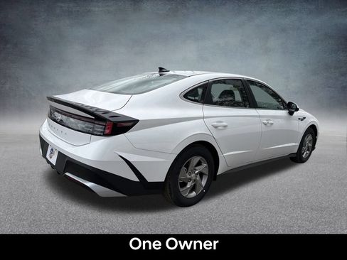 Used 2026 Hyundai Sonata SE FWD image 6