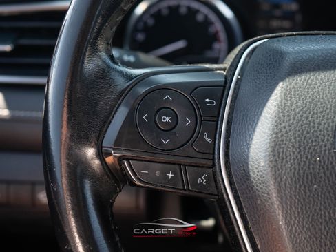 Used 2019 Toyota Camry SE w/ Convenience Package image 24