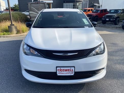 New 2026 Chrysler Voyager LX image 10