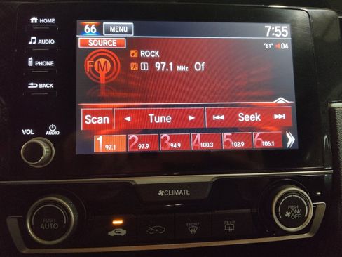 Used 2021 Honda Civic Sport image 25