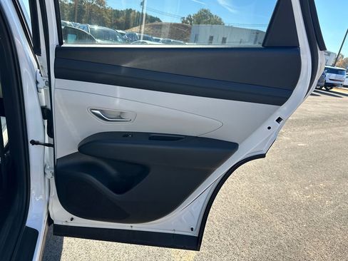 New 2025 Hyundai Tucson SEL image 16