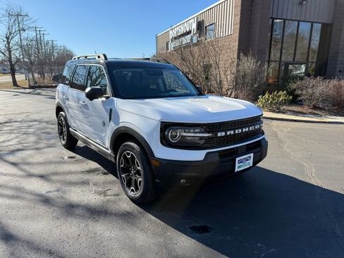 Used 2025 Ford Bronco Sport Outer Banks w/ Outer Banks Tech Package+ image 1