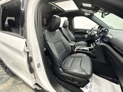Used 2023 Ford Explorer ST w/ ST Appearance Package AWD/4WD image 24