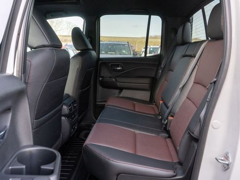 New 2026 Honda Ridgeline Black Edition image 13
