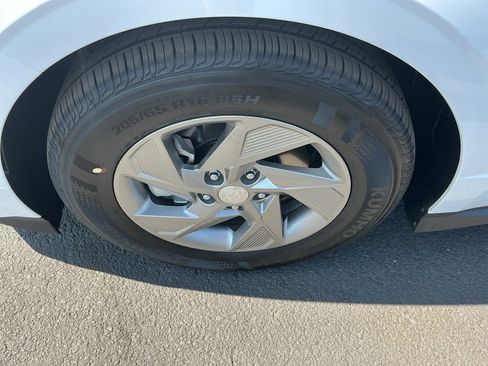 New 2026 Hyundai Sonata SE FWD image 9