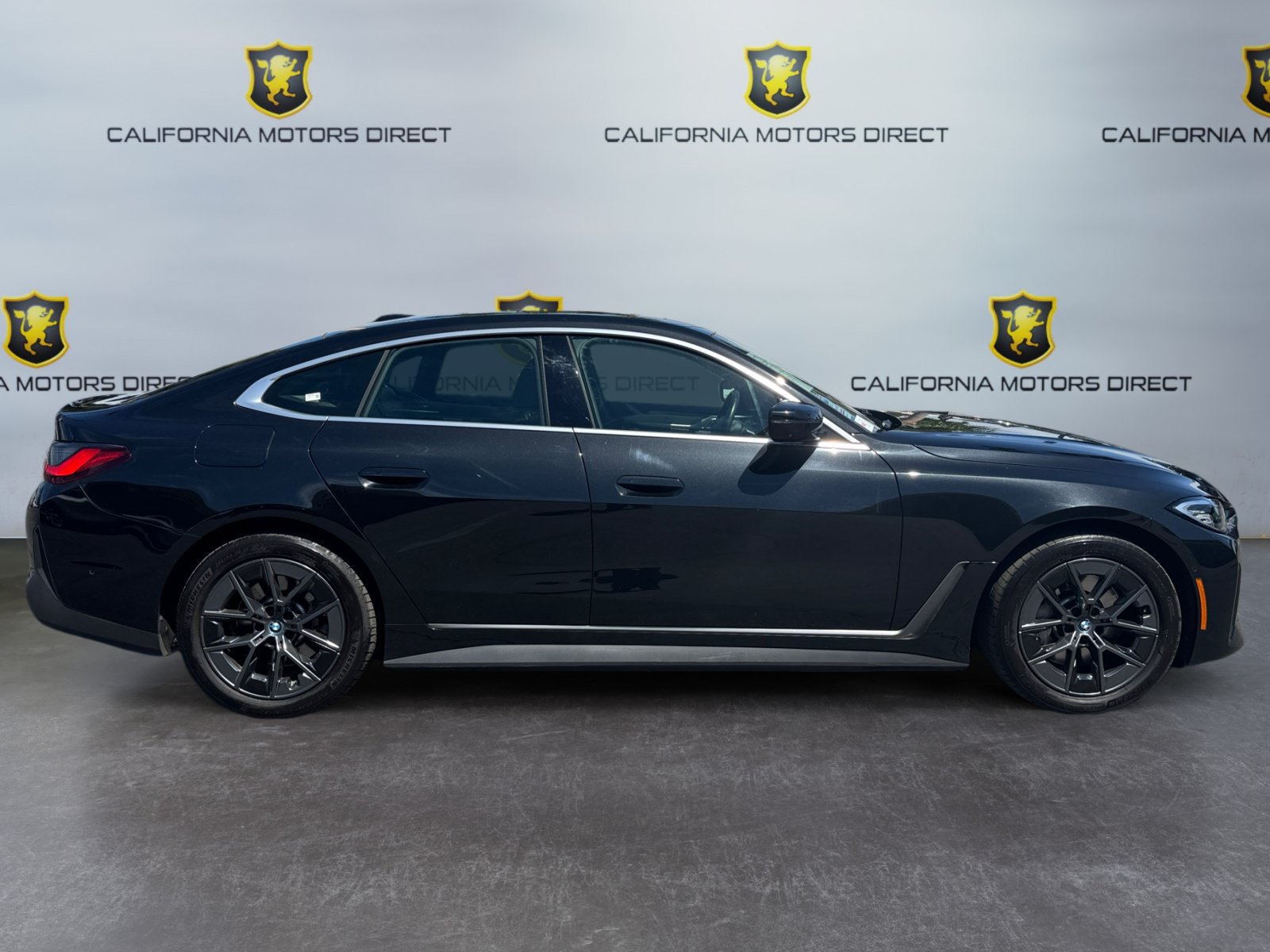 Used 2023 BMW i4 eDrive35 RWD image 6