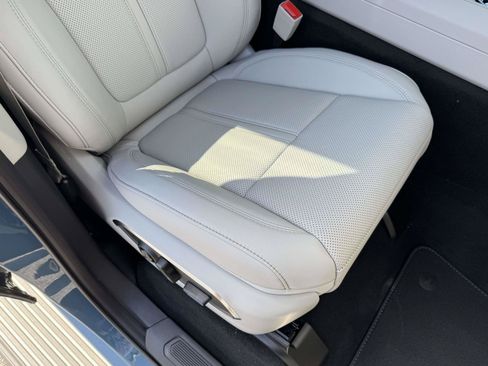 New 2026 Jeep Grand Wagoneer Limited AWD/4WD image 10