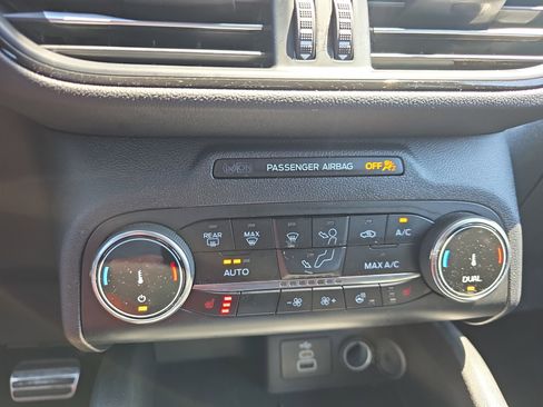 Used 2024 Ford Escape ST-Line AWD/4WD image 27