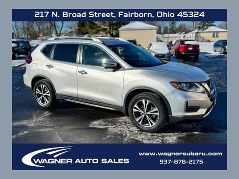 Used 2019 Nissan Rogue SV w/ Premium Package image 1
