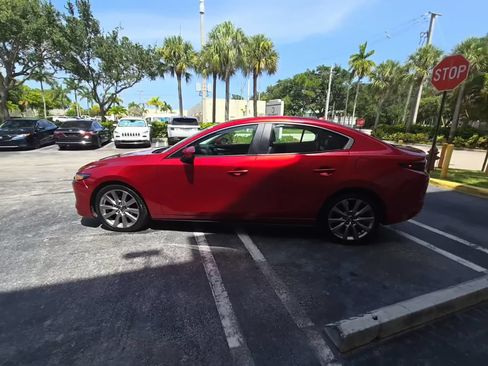Used 2019 MAZDA MAZDA3 Sedan w/ Preferred Package FWD image 1