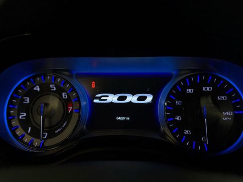 Used 2017 Chrysler 300 S image 18