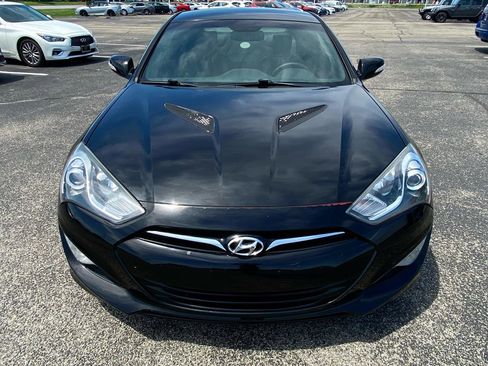 Used 2015 Hyundai Genesis 3.8 RWD image 9