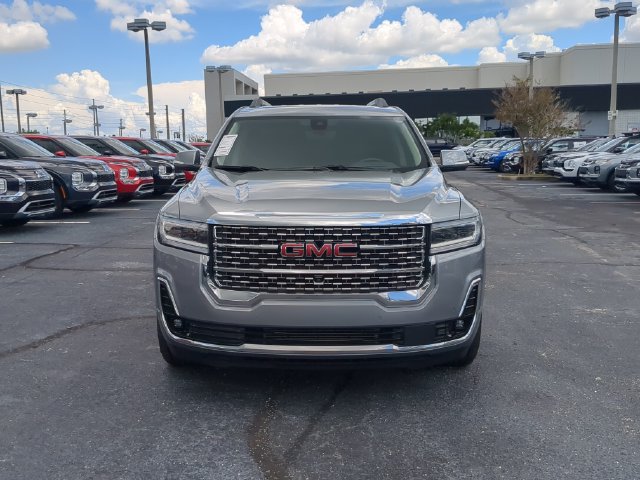 Used 2023 GMC Acadia Denali w/ Denali Ultimate Package FWD image 3