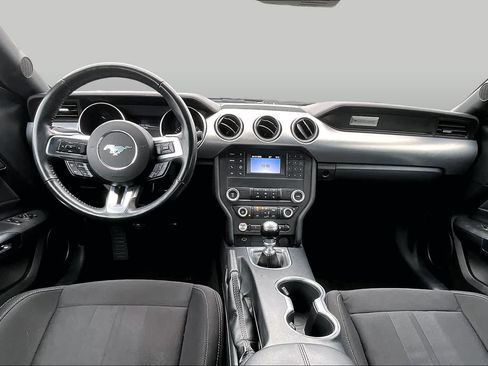 Used 2022 Ford Mustang GT RWD image 15