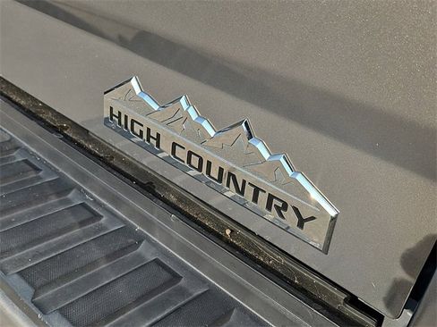 Used 2017 Chevrolet Silverado 2500 High Country w/ Duramax Plus Package image 6