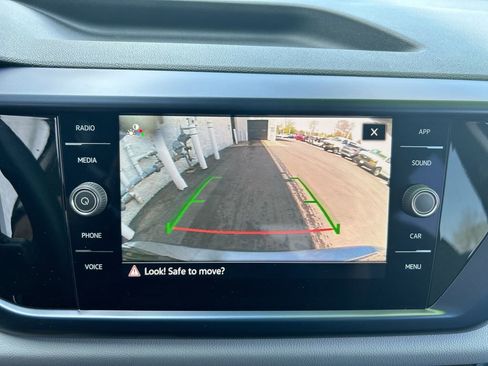 Used 2022 Volkswagen Taos SE AWD/4WD image 18