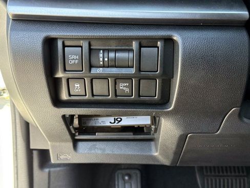 Used 2019 Subaru Crosstrek 2.0i Limited w/ Moonroof Package AWD/4WD image 33