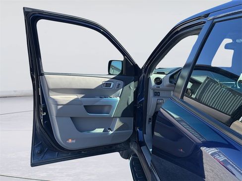 Used 2015 Honda Pilot Touring image 20