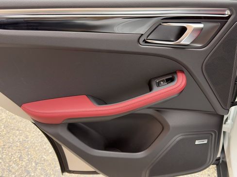 New 2026 Porsche Macan S image 20