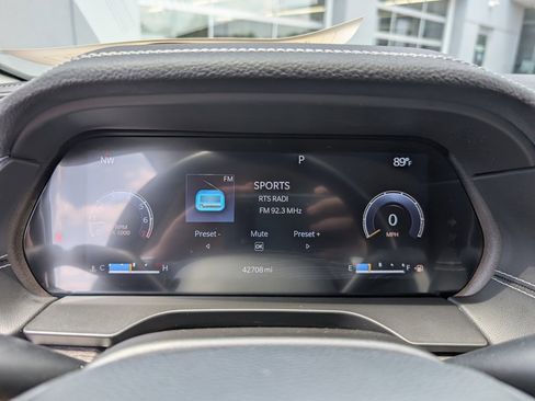 Used 2022 Jeep Grand Cherokee Limited image 22