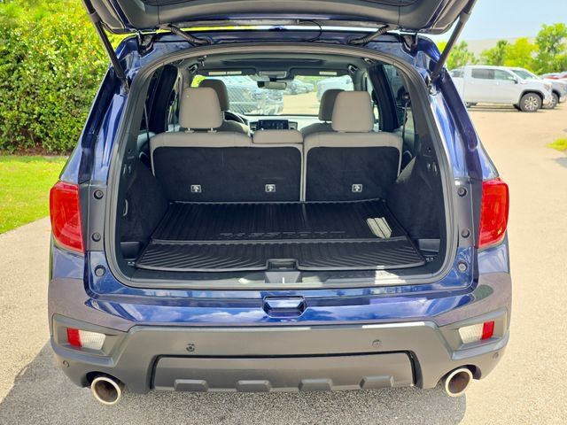 Used 2023 Honda Passport EX-L image 5