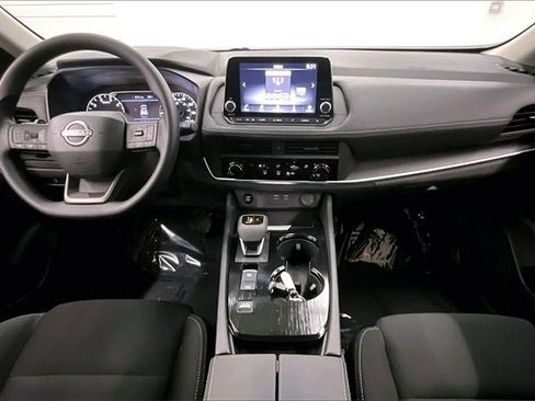 New 2025 Nissan Rogue S image 5