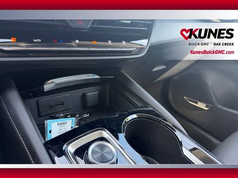 Used 2024 Buick Envision Preferred AWD/4WD image 16