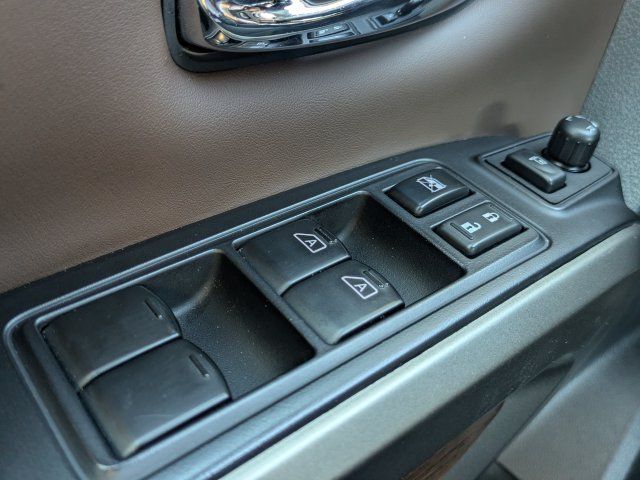 Used 2024 Nissan Titan Platinum Reserve w/ Moonroof Package AWD/4WD image 25