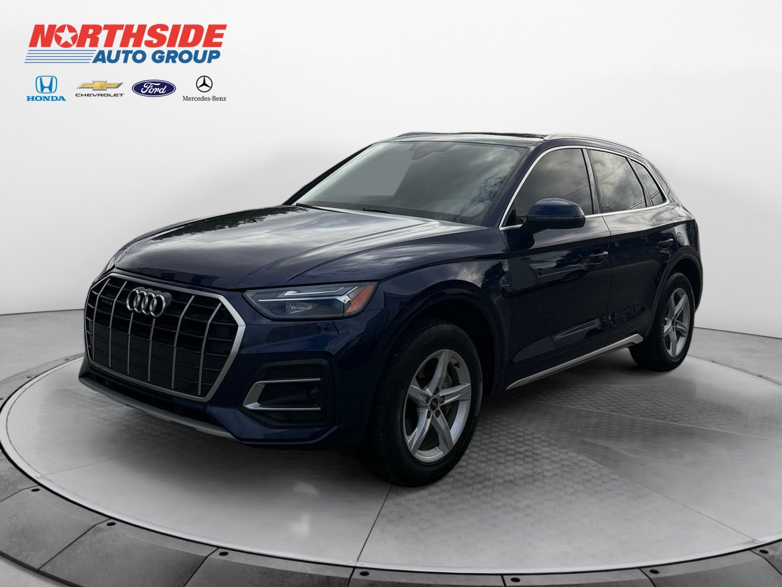 Used 2021 Audi Q5 2.0T Premium w/ Convenience Package AWD/4WD image 3