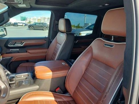 Used 2024 GMC Sierra 1500 Denali Ultimate image 11